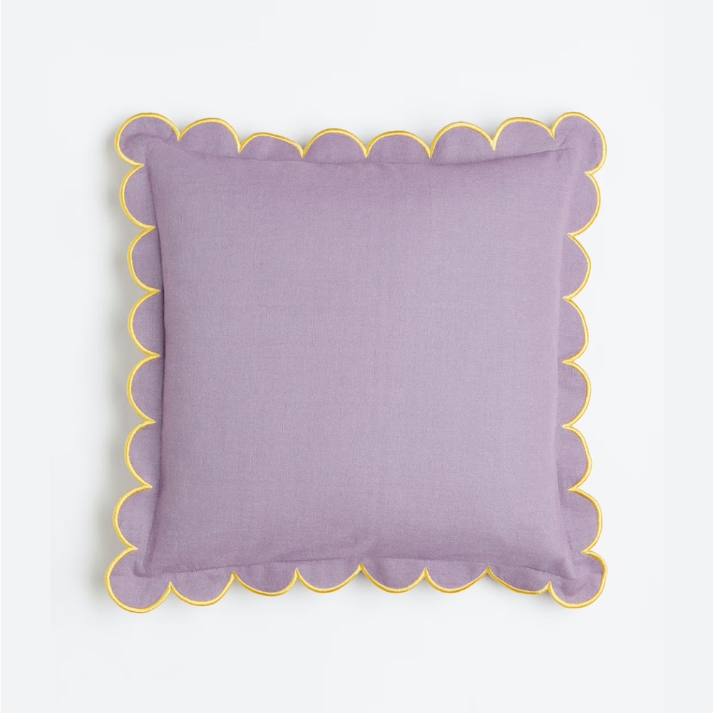 Set of 2 h and m linen purple pillow/cushion covers. Size 20x20 in.